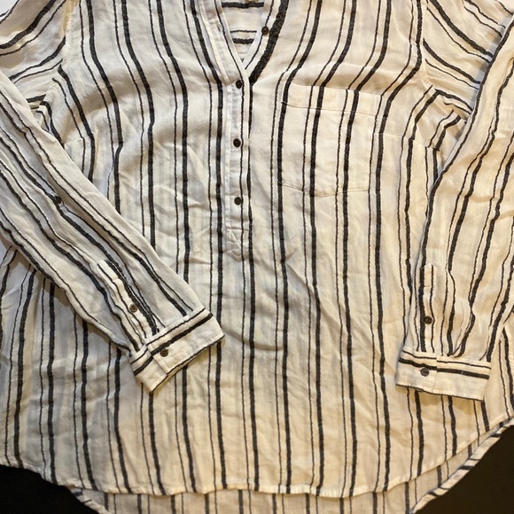 Lucky brand top size 1X - Picture 4 of 6